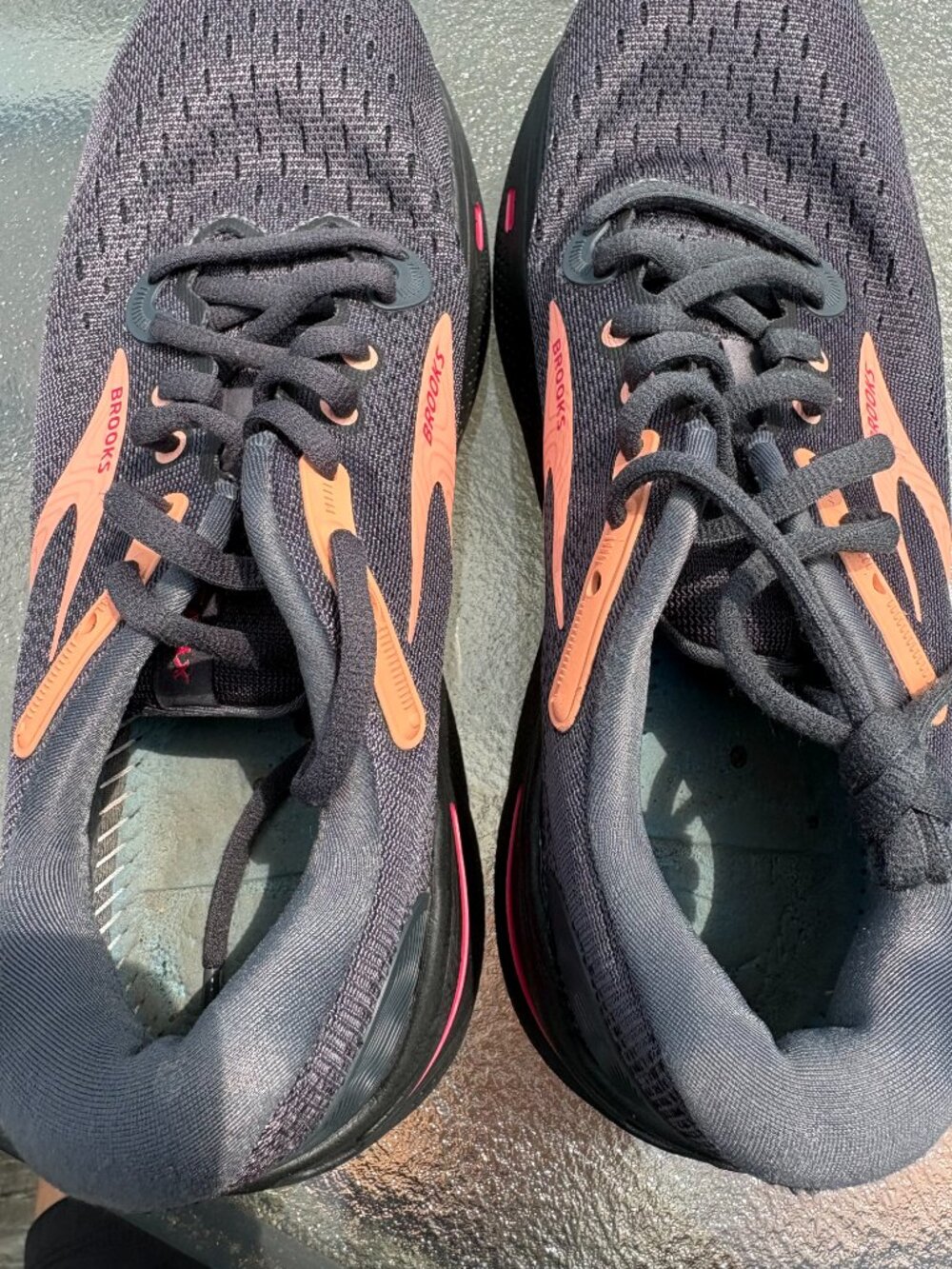 Brooks Ghost Max Black Raspberry Women's Walking Running Sneakers Shoes Size 8.5 - Picture 5 of 7